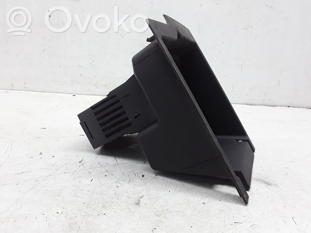 Glove box central console   8402948
