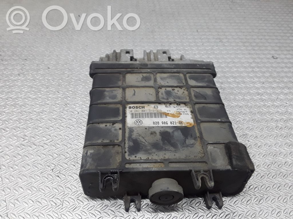 Volkswagen PASSAT B4 Unitate/modul de control motor 