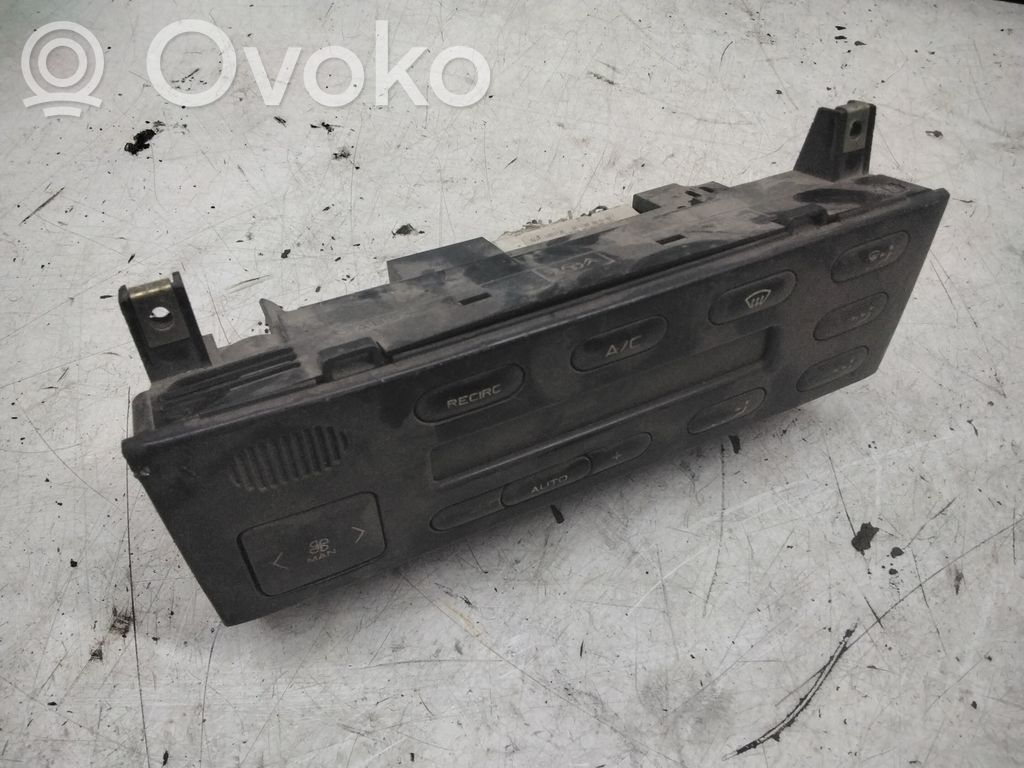Panel klimatyzacji   657035P,231877,11071,73416012