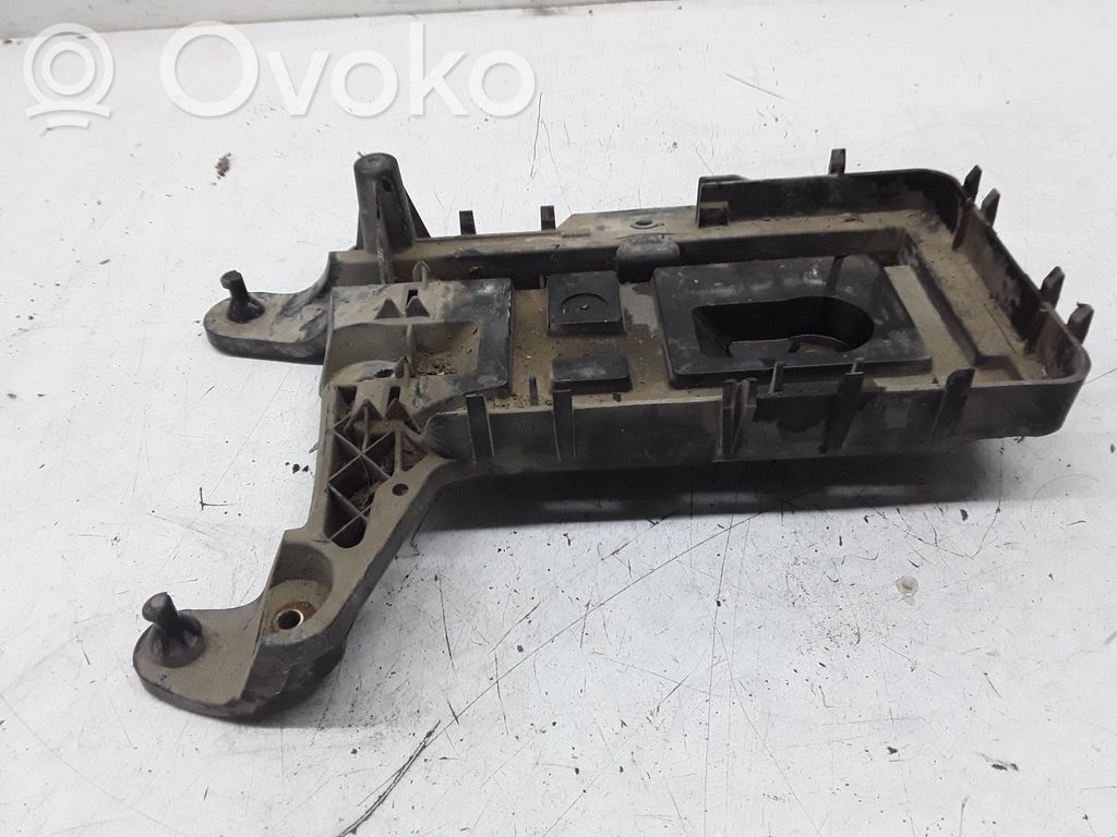 Półka akumulatora   1K0915333