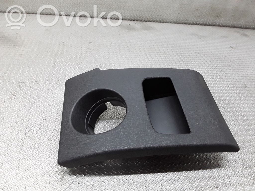 Opel Corsa D Fuse box cover 