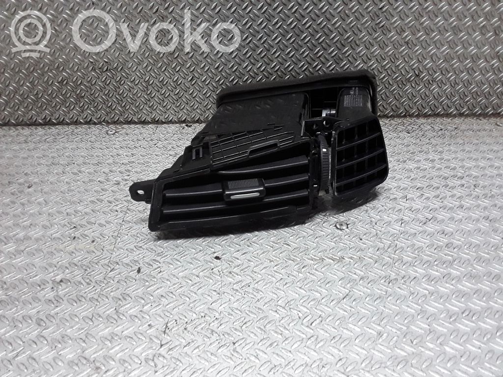 KIA Ceed Centrinės oro grotelės 