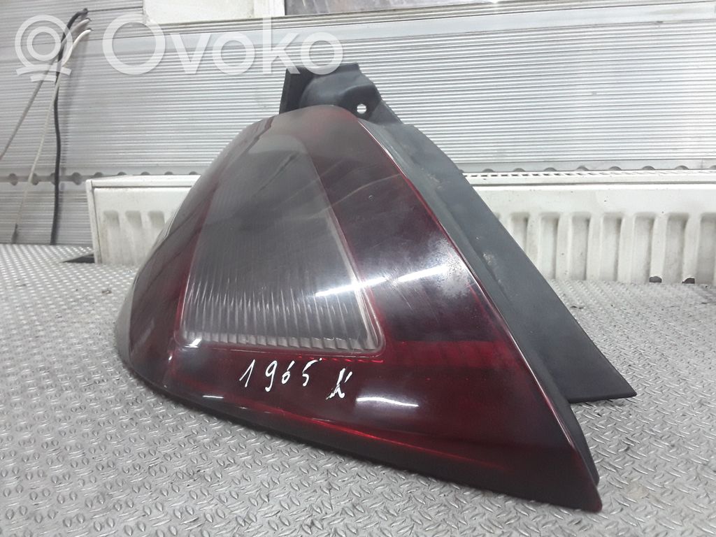 Renault Megane II Aizmugurējais lukturis virsbūvē 