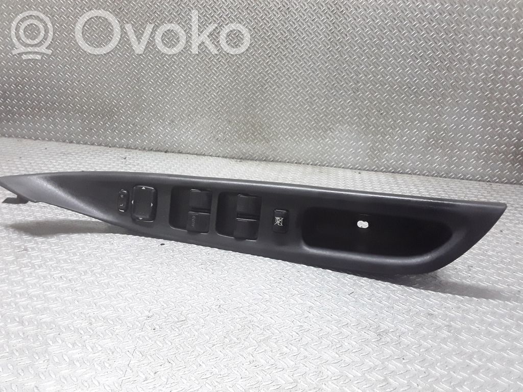 Mazda 6 Electric window control switch 