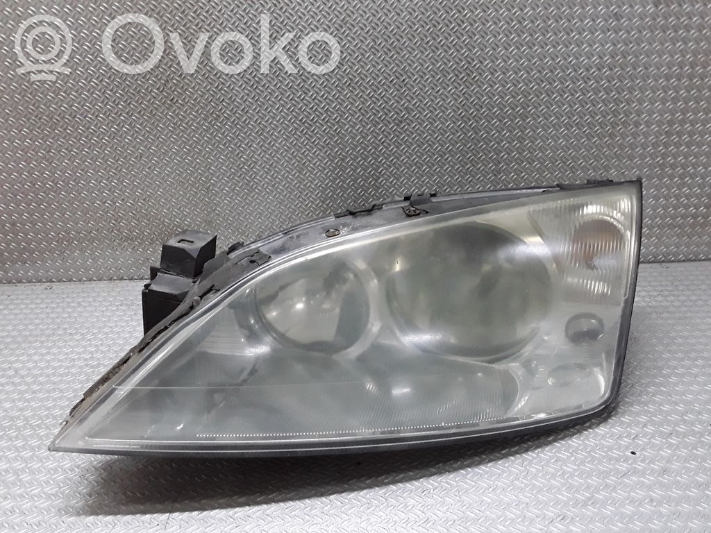 Ford Mondeo Mk III Lampa przednia 
