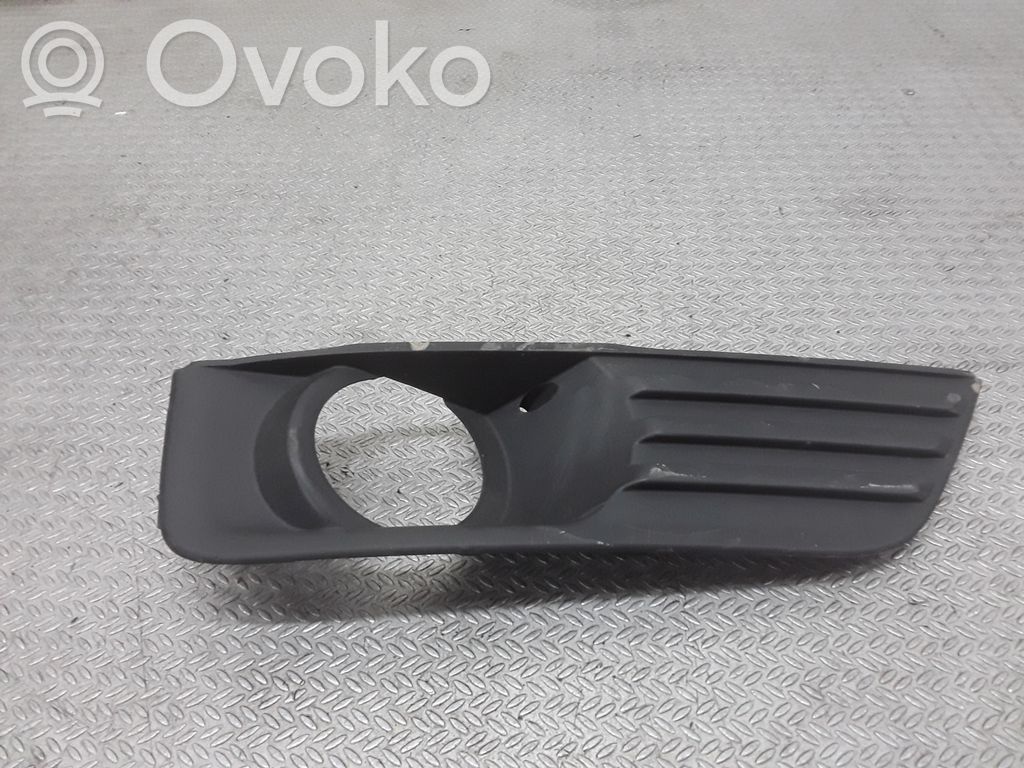 Ford Focus Front bumper lower grill 