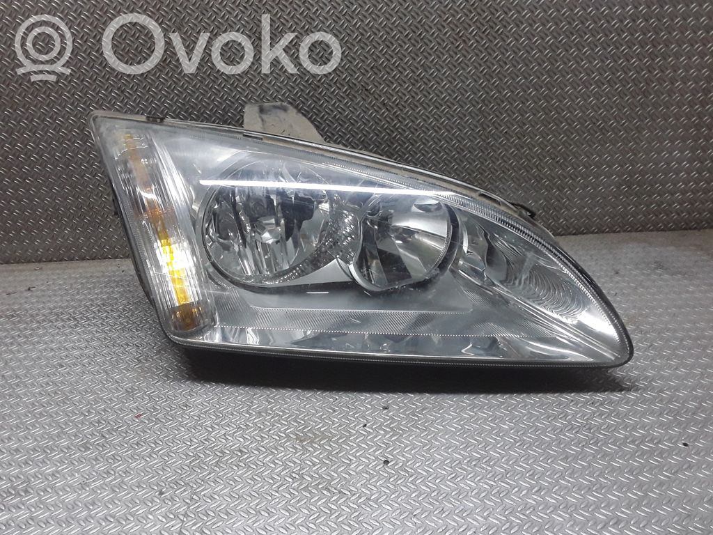 Ford Focus Scheinwerfer 