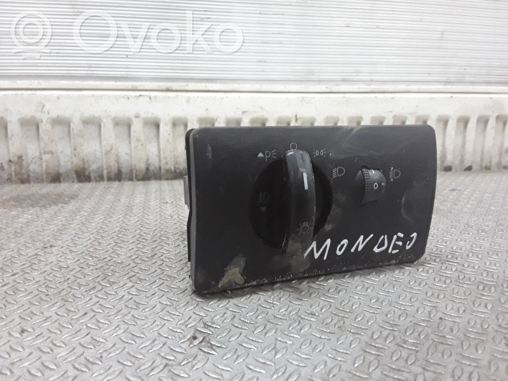 Comutator lumini   1S7T13A024BB