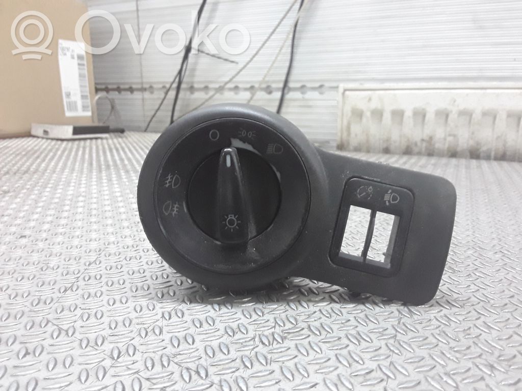 Light switch   3B0941531C