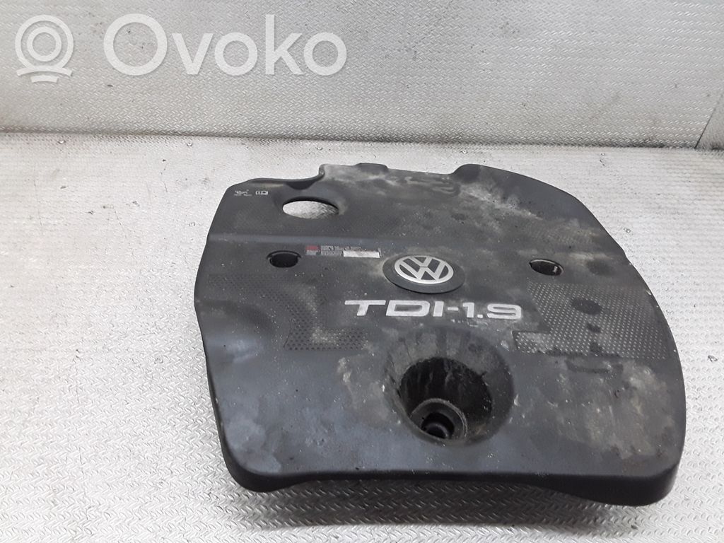 Volkswagen Golf IV Osłona górna silnika 