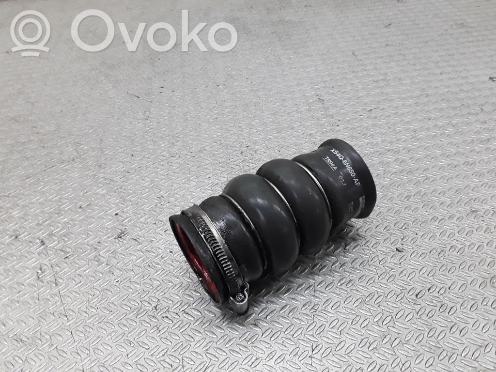 Ford Focus Välijäähdyttimen letku 