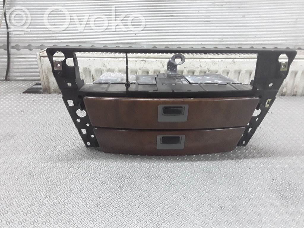 BMW 7 E65 E66 Daiktadėžė 