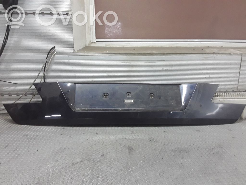 BMW 7 E65 E66 Tailgate trim 