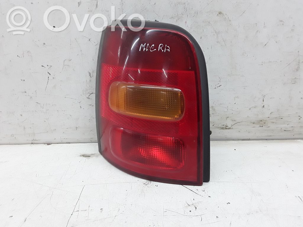 Nissan Micra Aizmugurējais lukturis virsbūvē 