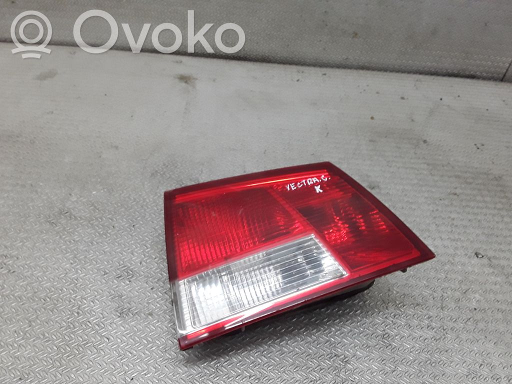 Opel Vectra C Lampă spate în capacul portbagajului 