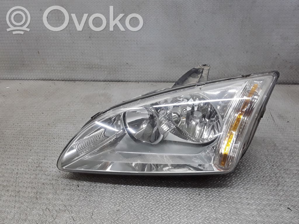 Ford Focus Headlight/headlamp 