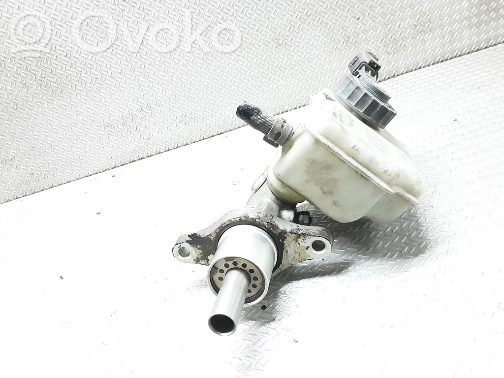Volkswagen Golf V Cilindro del sistema frenante
