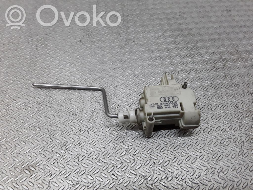 Audi A4 S4 B7 8E 8H Serratura del tappo del serbatoio del carburante