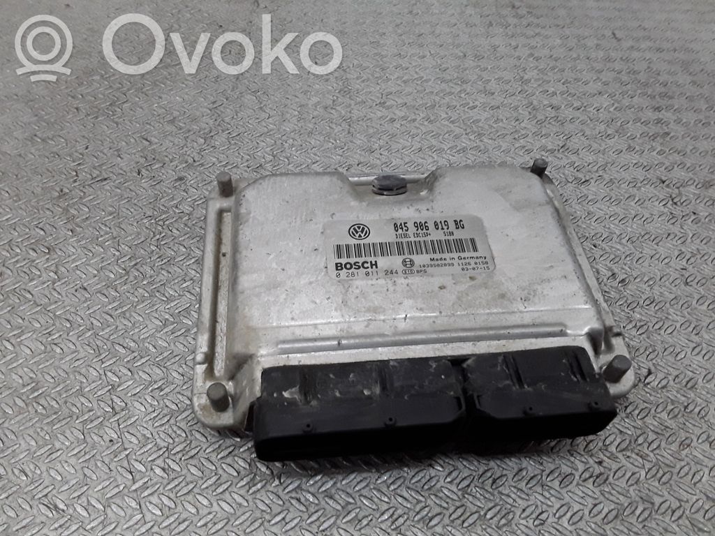Unidad de control/módulo del motor   045906019BG,0281011244