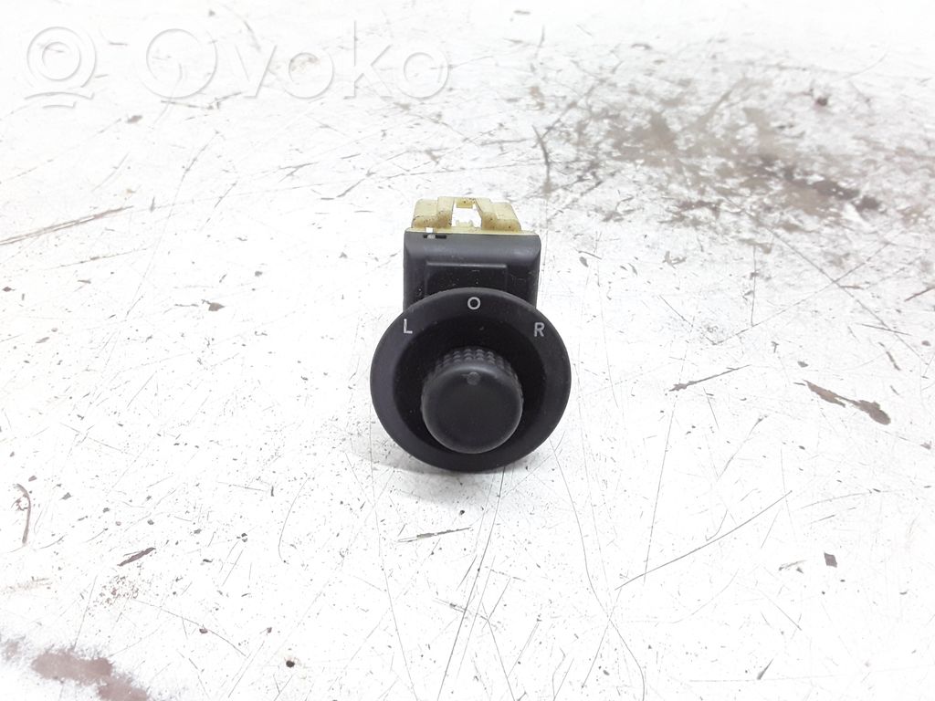 Chrysler Sebring (JS) Wing mirror switch 