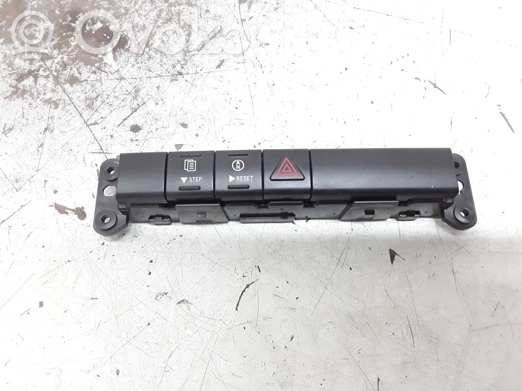 Chrysler Sebring (JS) Botón interruptor de luz de peligro 