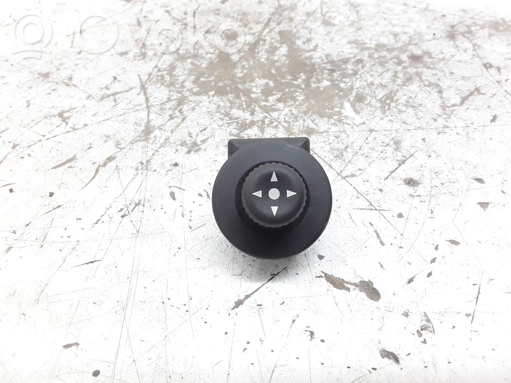 Peugeot Partner Wing mirror switch 