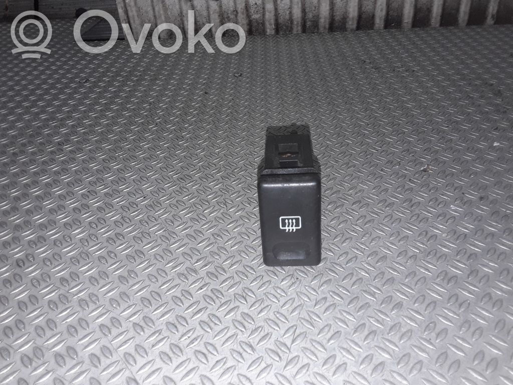 Tuulilasinlämmittimen kytkin   7M5959021B