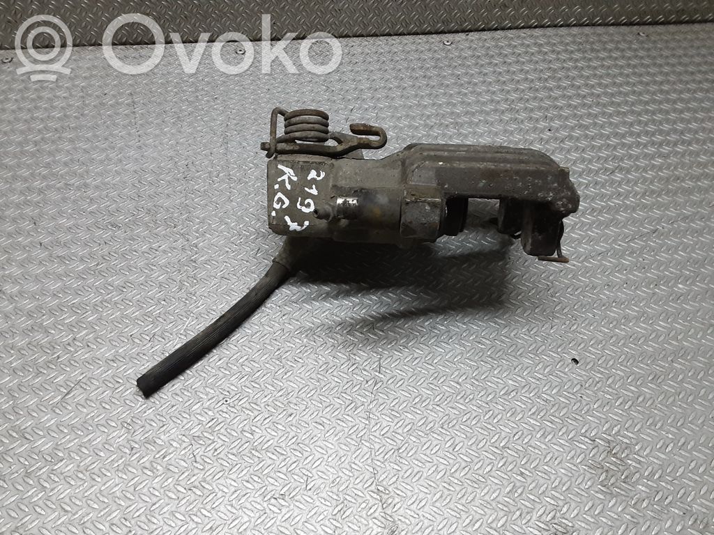 Rear brake caliper
