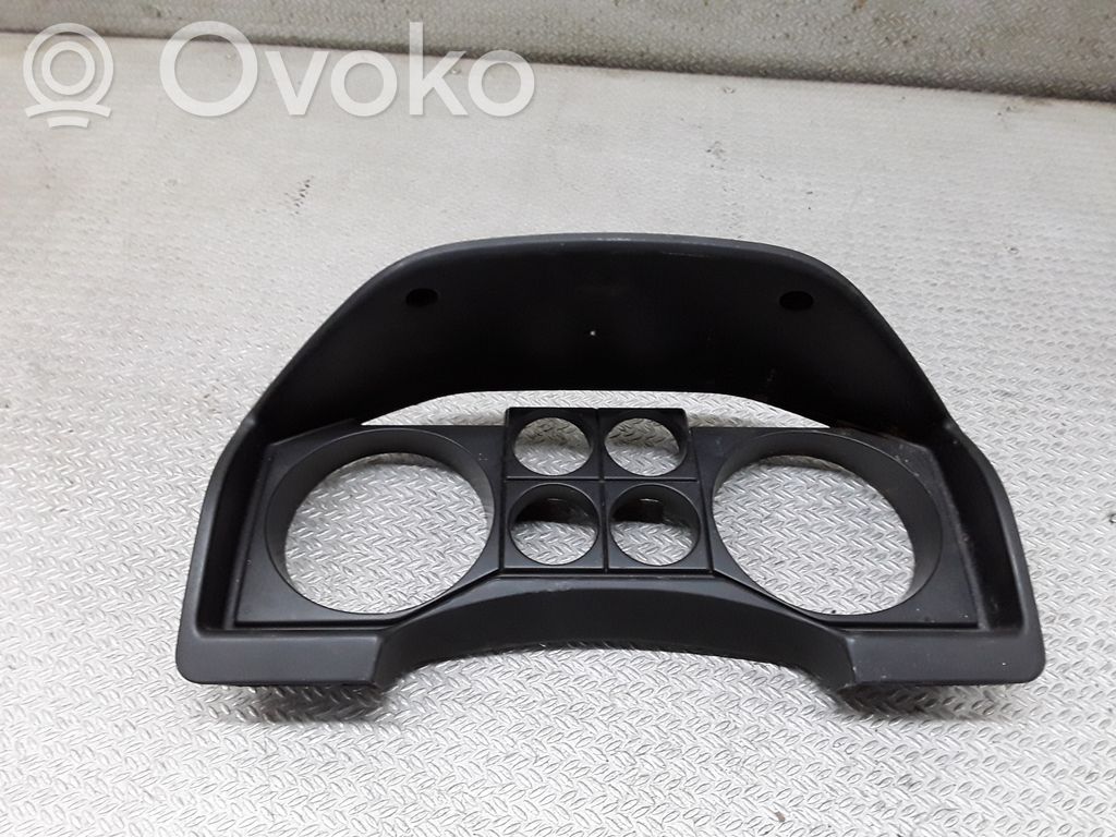 Mitsubishi Pajero Moldura del panel 