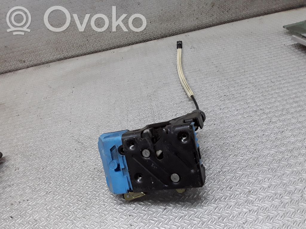 Front door lock   8682949