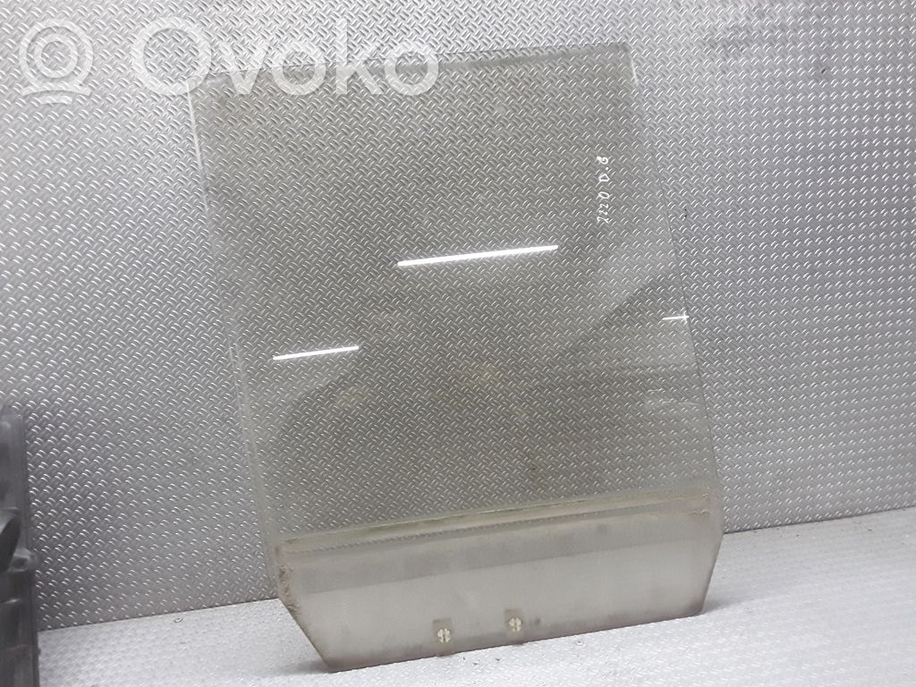 Takaoven ikkunalasi