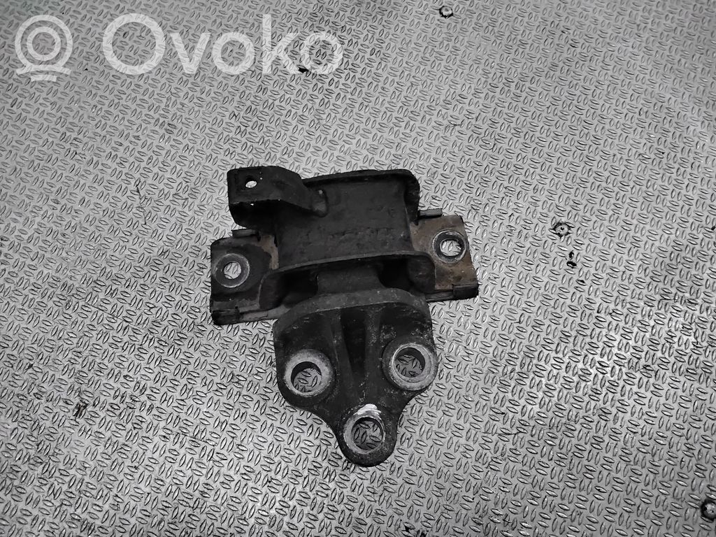 Opel Corsa D Engine mount bracket 