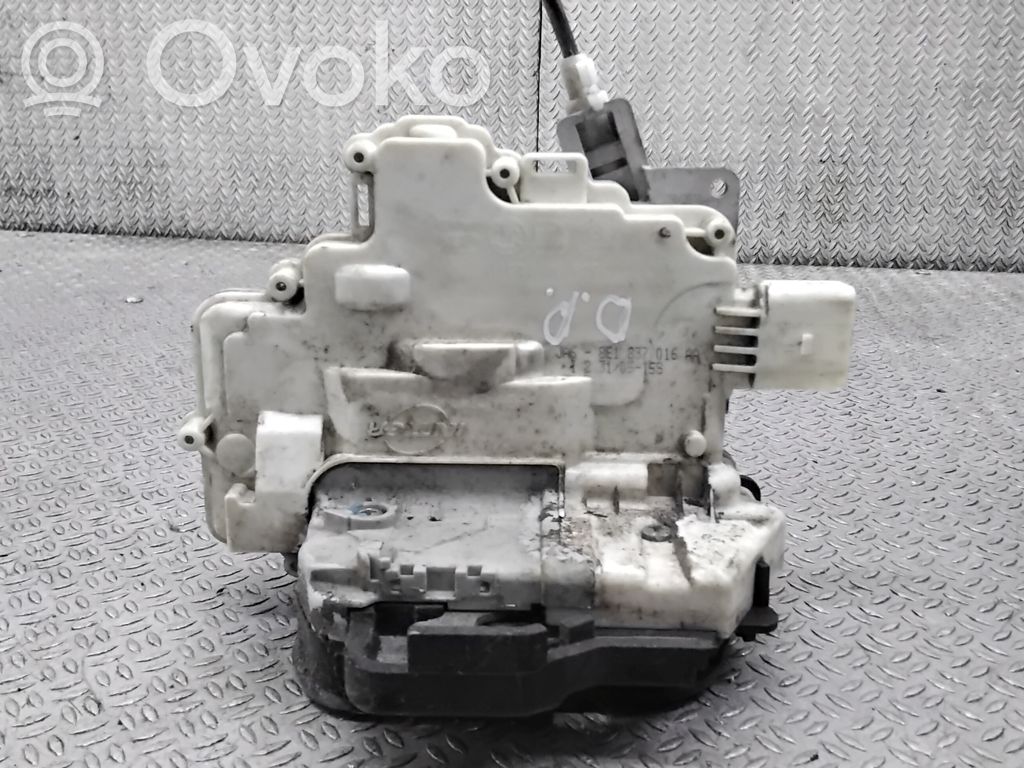 Etuoven lukko   8E1837016AA