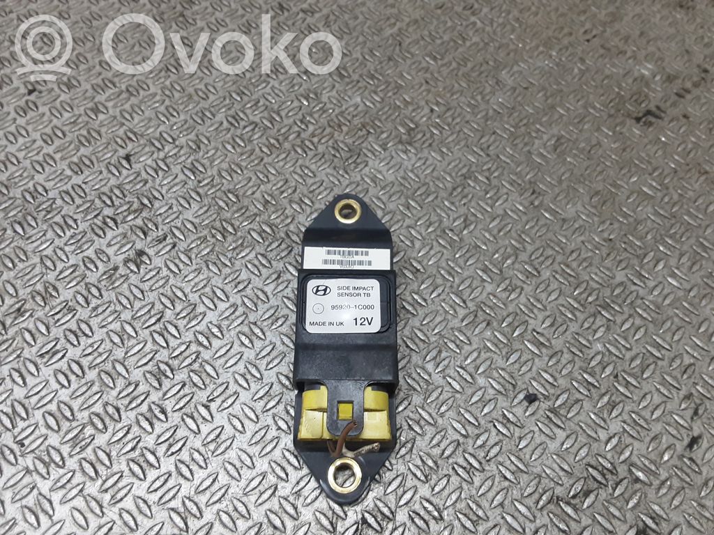 Hyundai Getz Airbagsensor Crashsensor Drucksensor 