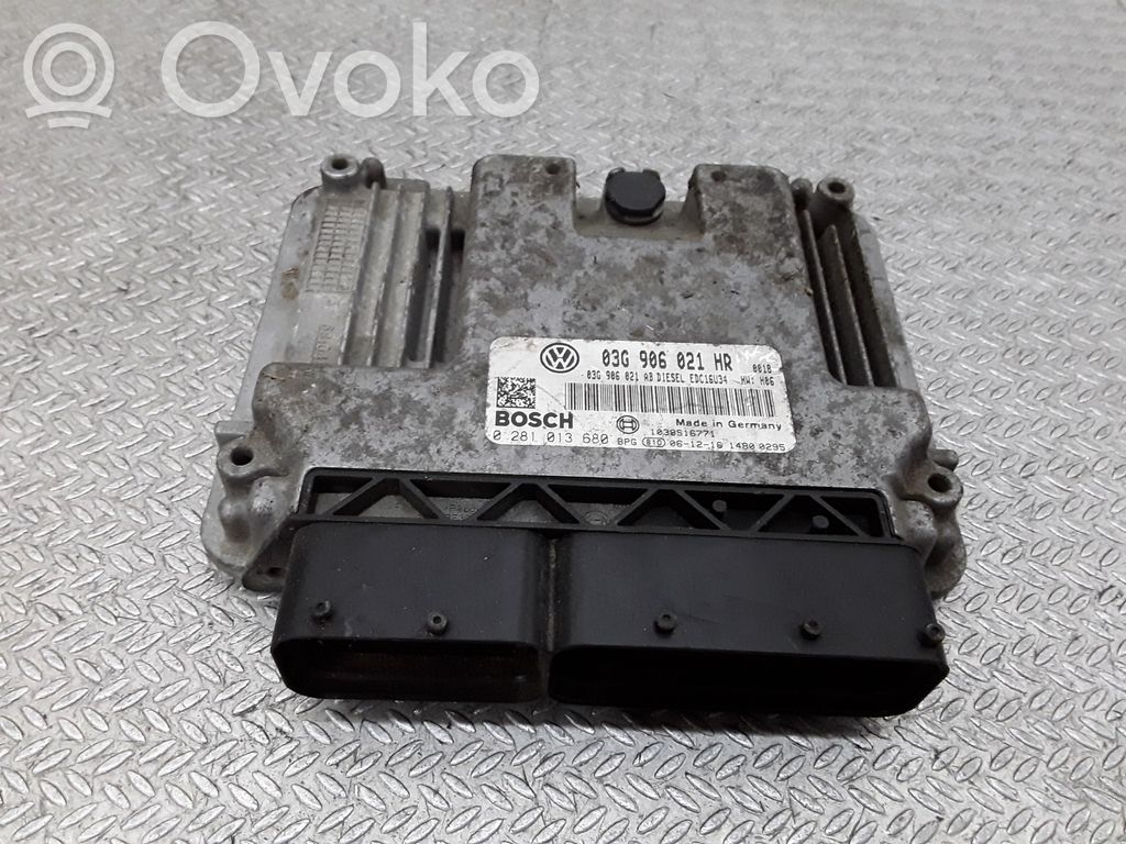 Volkswagen Caddy Engine control unit/module 