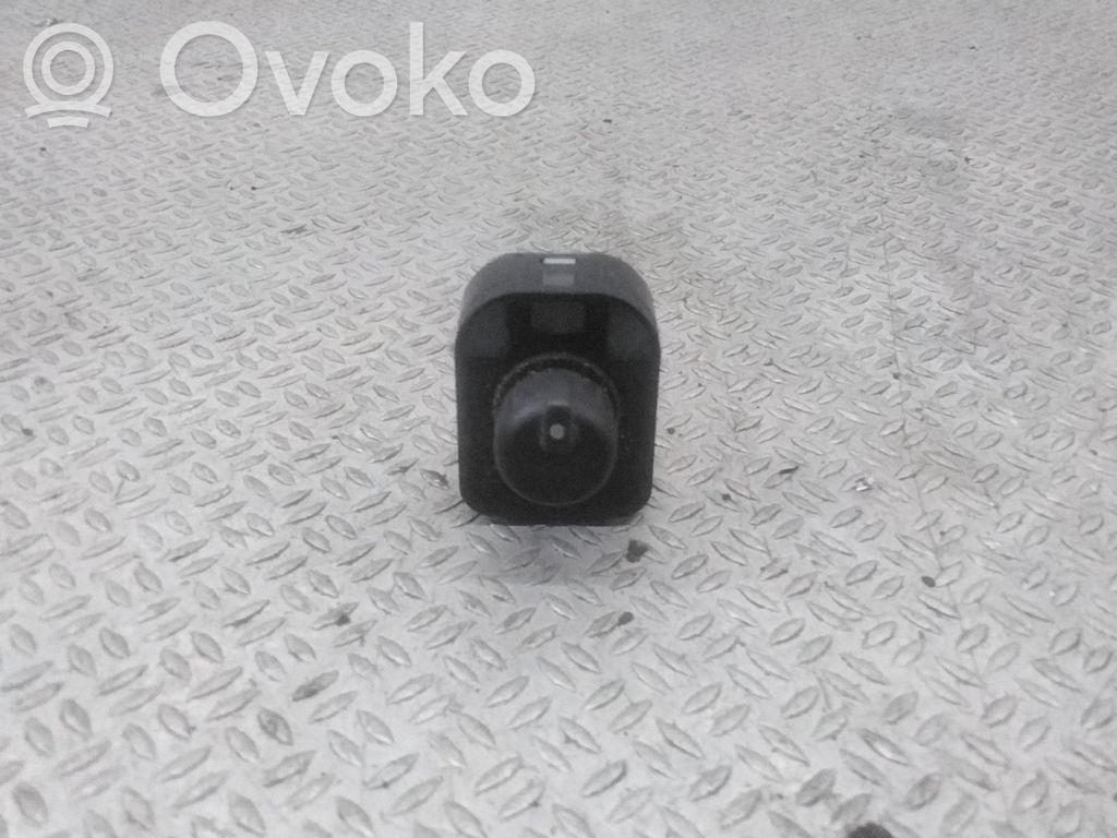 Wing mirror switch   8E0959565