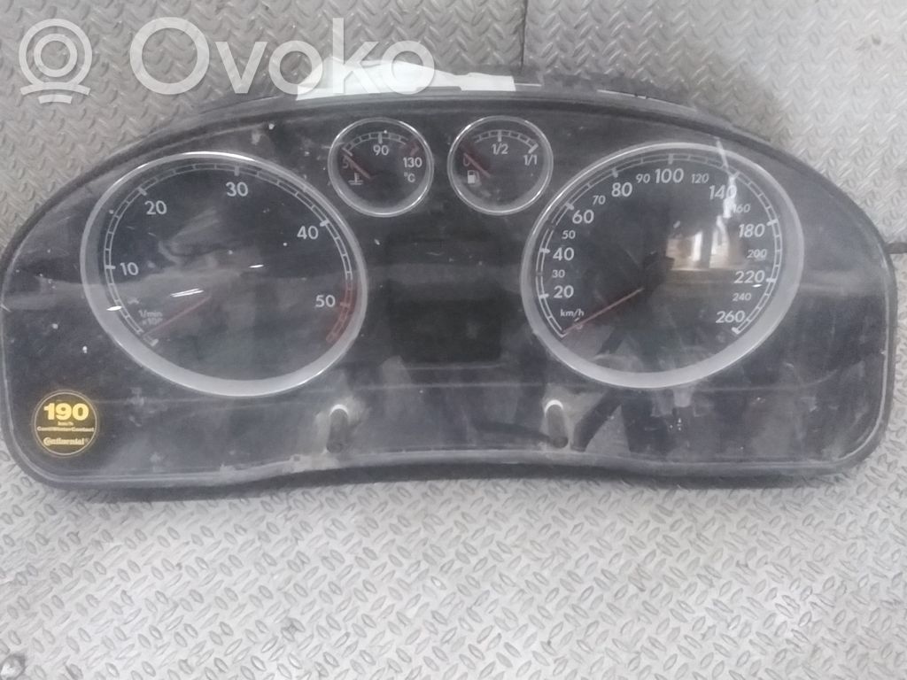 Geschwindigkeitsmesser Cockpit   3B0920829A