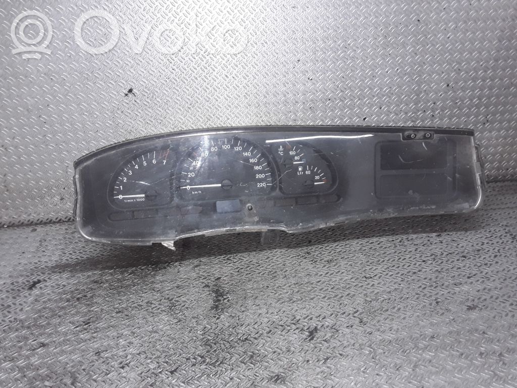 Opel Vectra B Spidometras (prietaisų skydelis) 