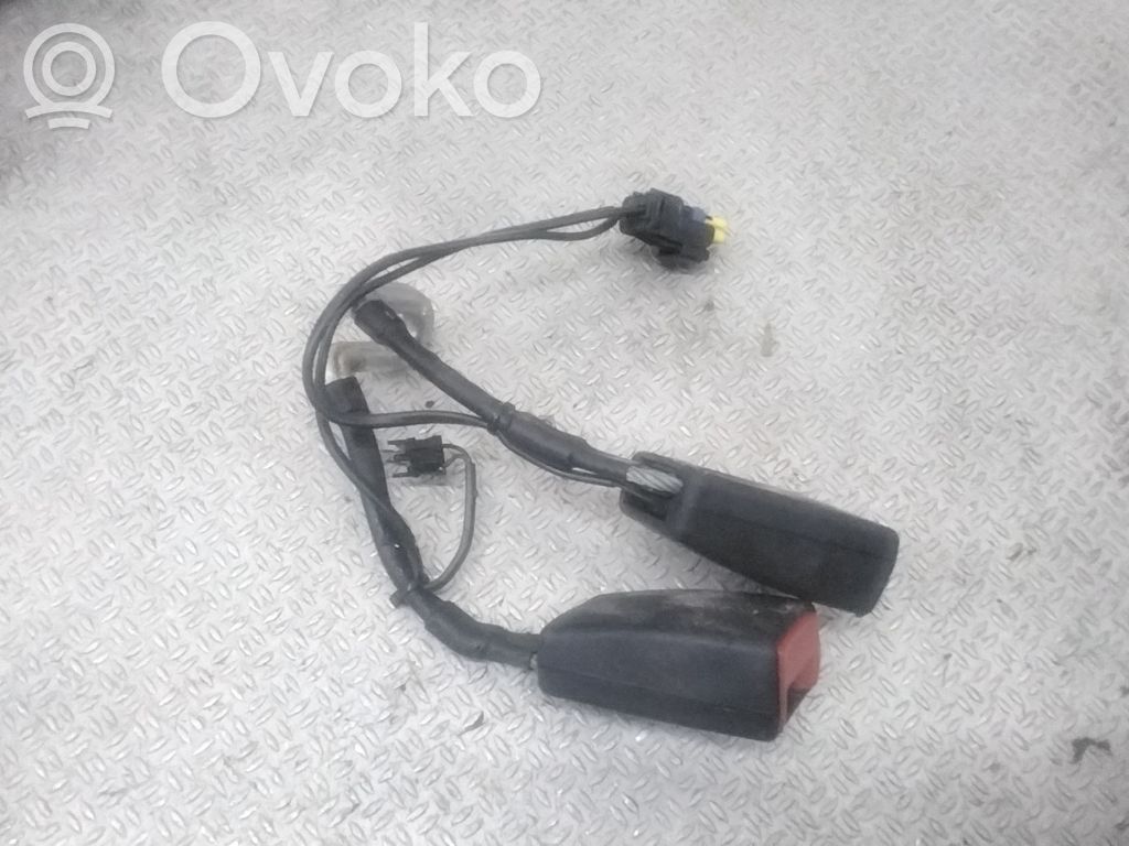 Citroen C5 Klamra środkowego pasa bezpieczeństwa fotela tylnego 