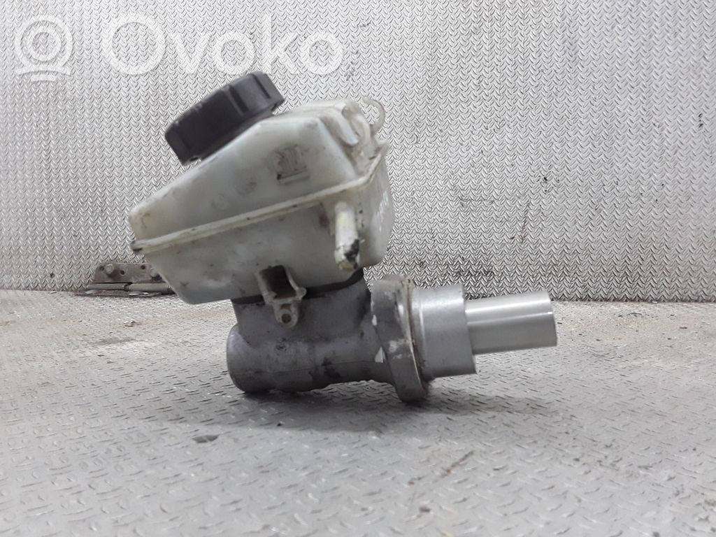 Główny cylinder hamulca   32067271