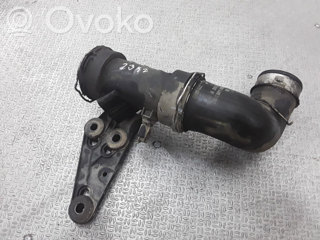 Mercedes-Benz C W203 Furtun/conductă intercooler