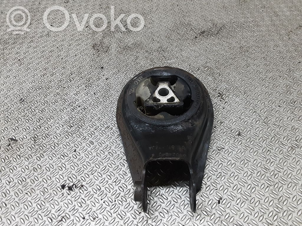 Ford Focus Gearbox mount 