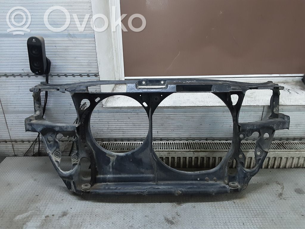 Audi A4 S4 B5 8D Панель радиаторов 