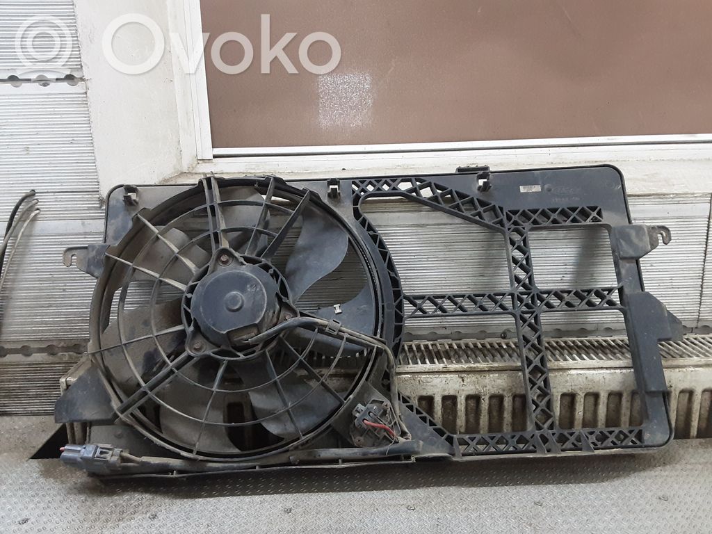 Elektrinis radiatorių ventiliatorius   1C158C607AF
