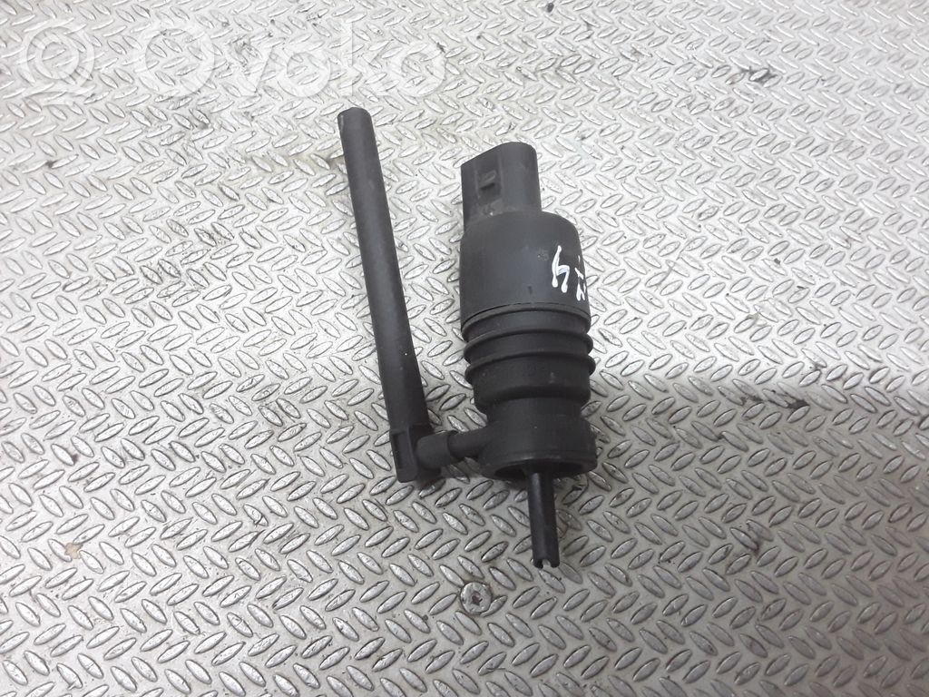Windscreen/windshield washer pump