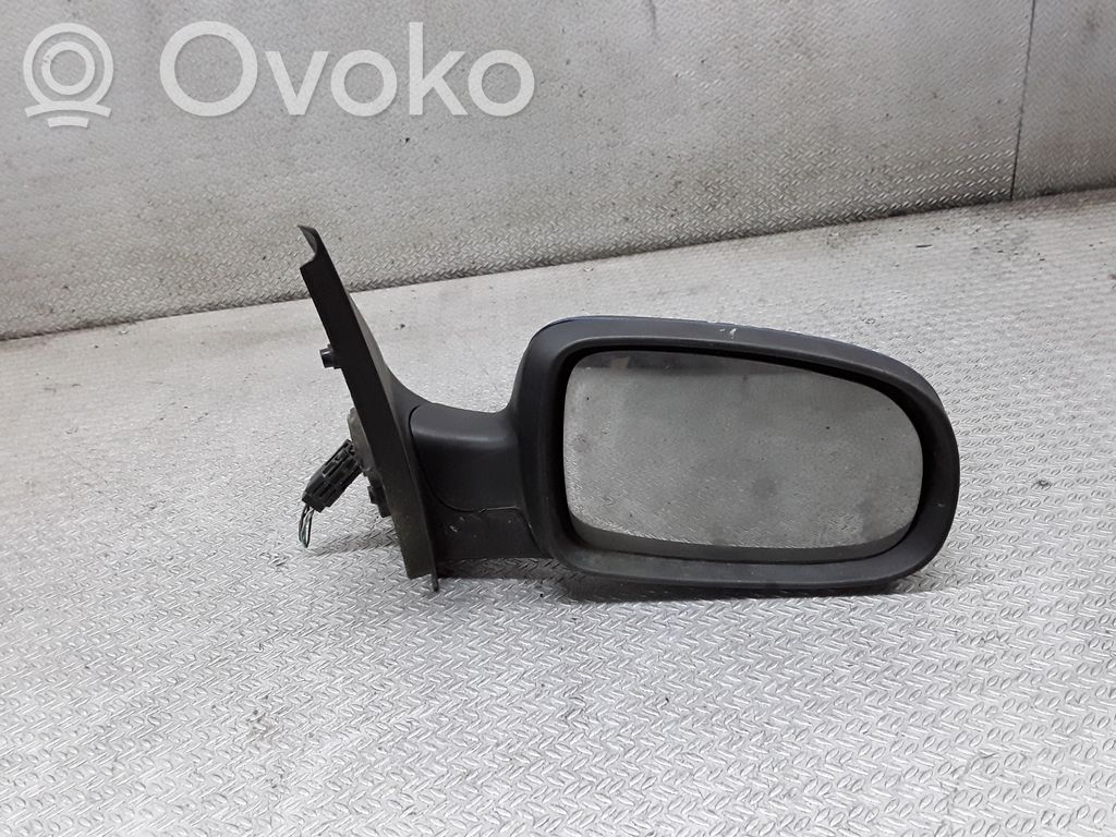 Opel Corsa C Front door electric wing mirror 