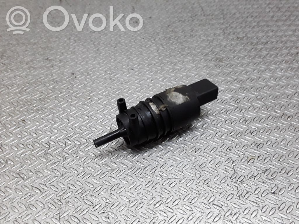 Windscreen/windshield washer pump