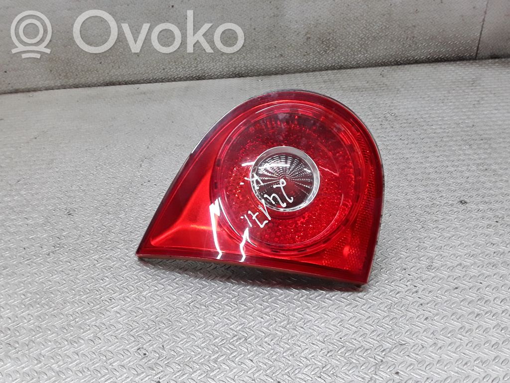 Volkswagen Golf V Takaluukun takavalot