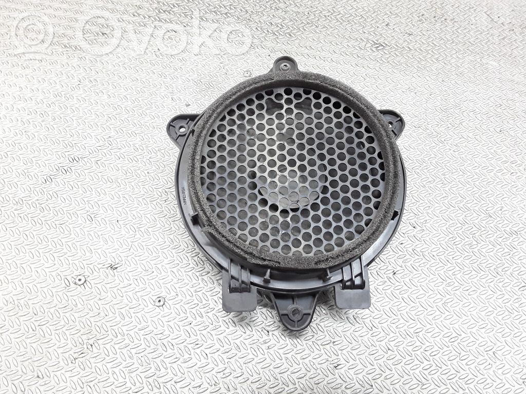 Chrysler Pacifica Rear door speaker 