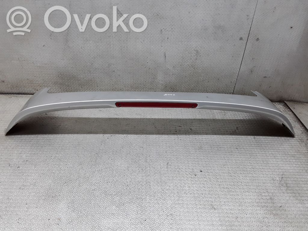 Rear window tailgate spoiler